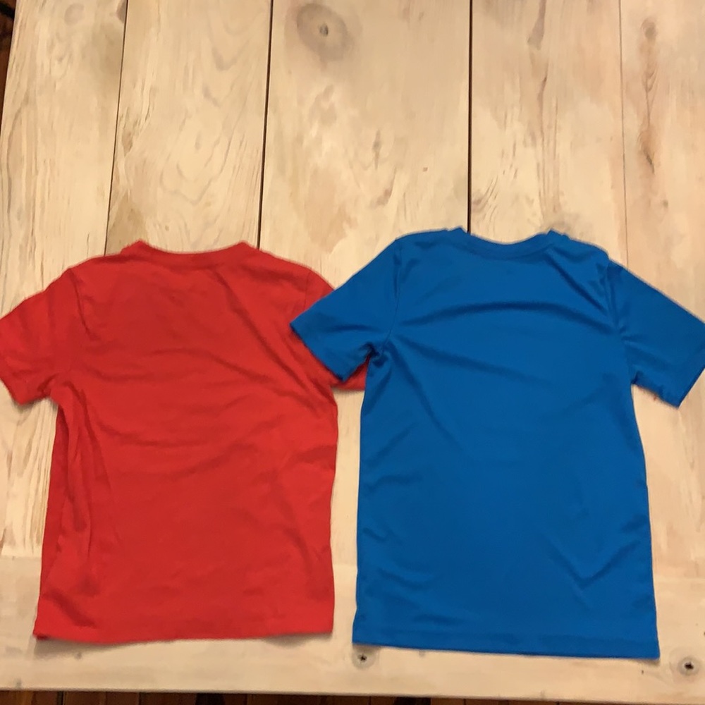 2 boys shirts, one size 7 (Jumping Beans brand from Kohl’s), one Gap size small - Picture 2 of 6